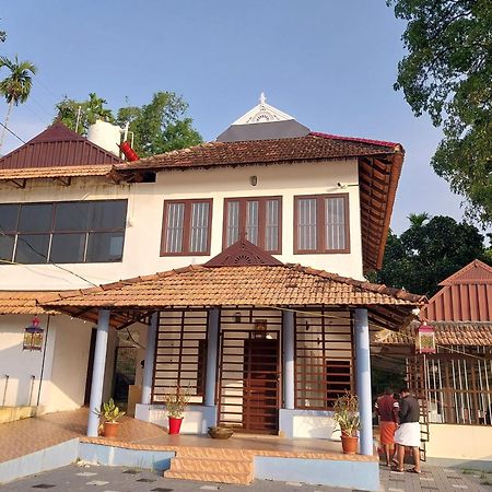 Stayberries River Rock Villa Athirapilly Kizhake Chalakudi Exterior photo